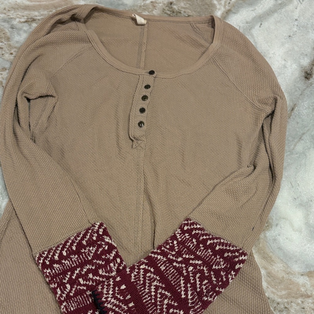 FREE PEOPLE VINTAGE TAN HENLEY LONG SLEEVE
